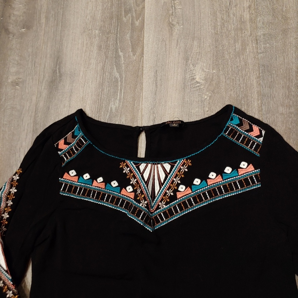 Ella Moss Embroidered Shirt - Picture 3 of 5